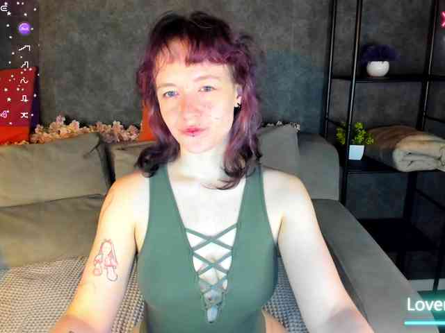 Ricki-Bloom webcam