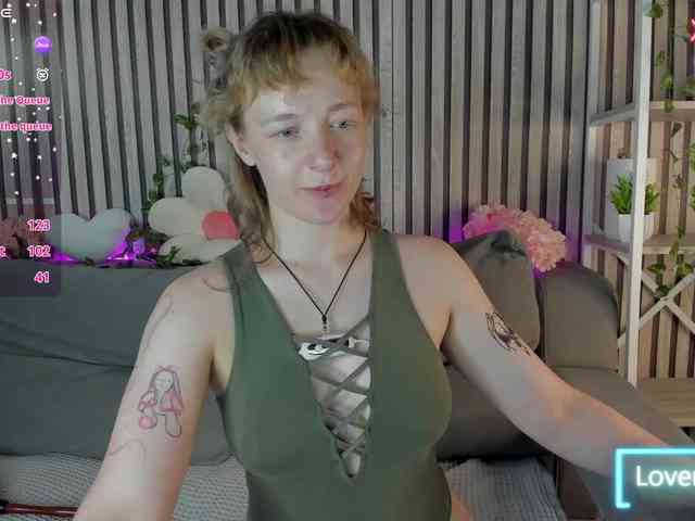 Ricki-Bloom webcam