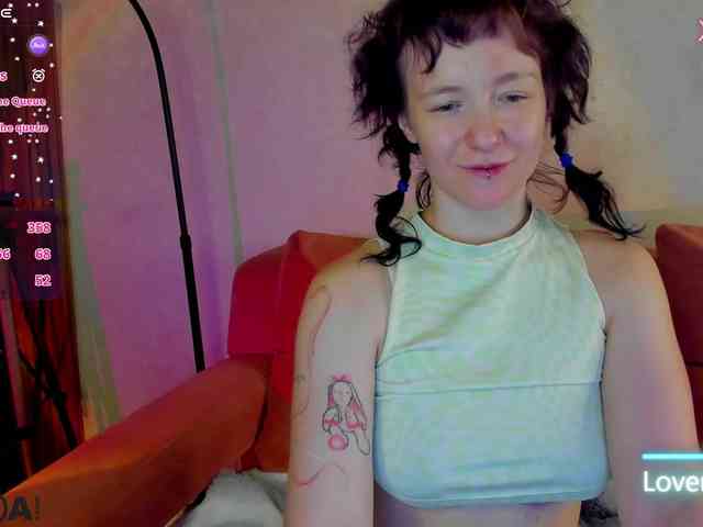 Ricki-Bloom webcam
