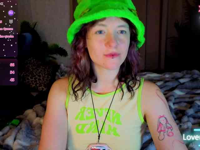 Ricki-Bloom webcam