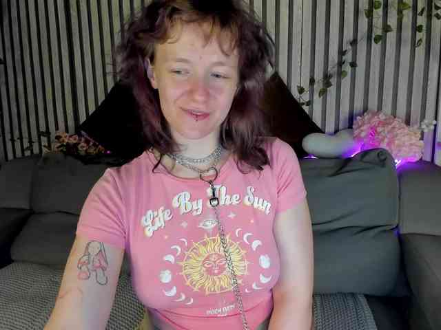 Ricki-Bloom webcam