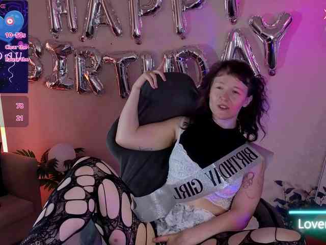 Ricki-Bloom webcam