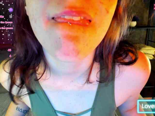 Ricki-Bloom webcam