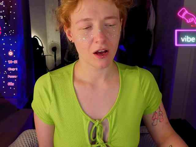 Ricki-Bloom webcam