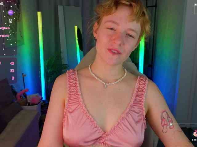 Ricki-Bloom webcam