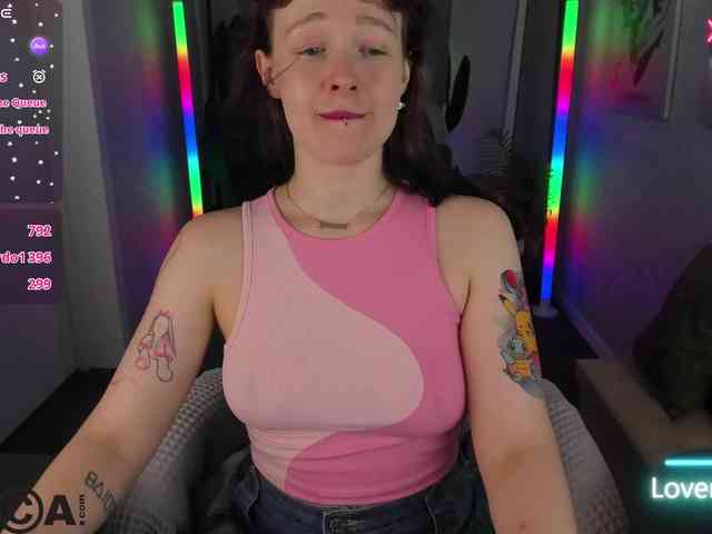 Ricki-Bloom webcam
