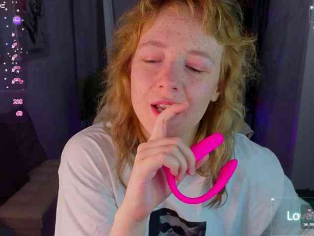 Ricki-Bloom webcam