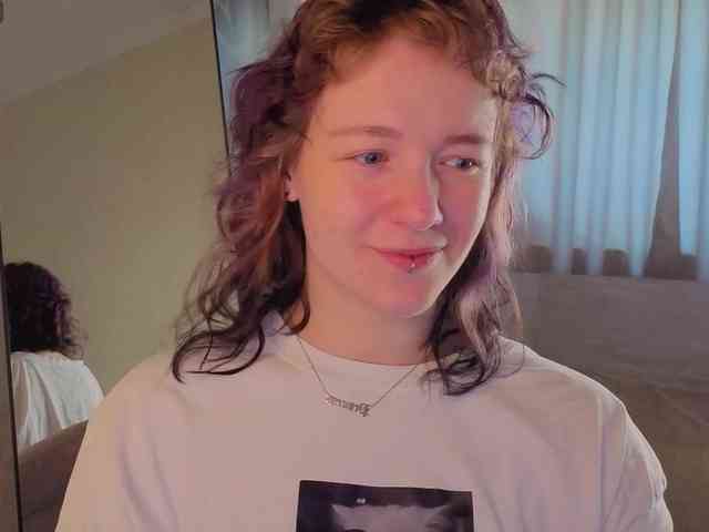 Ricki-Bloom webcam