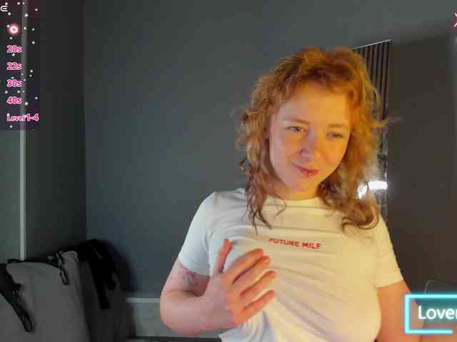 Ricki-Bloom webcam