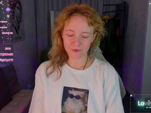 Ricki-Bloom webcam