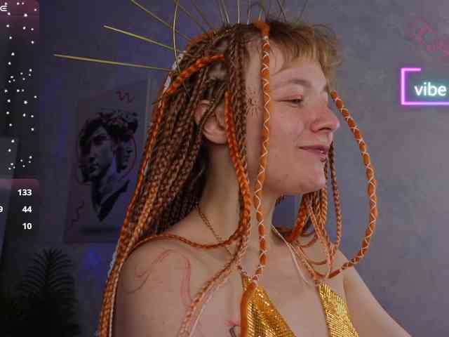 Ricki-Bloom webcam