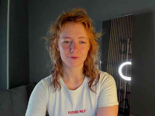 Ricki-Bloom webcam