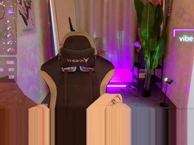Ricki-Bloom webcam