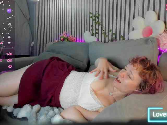 Ricki-Bloom webcam