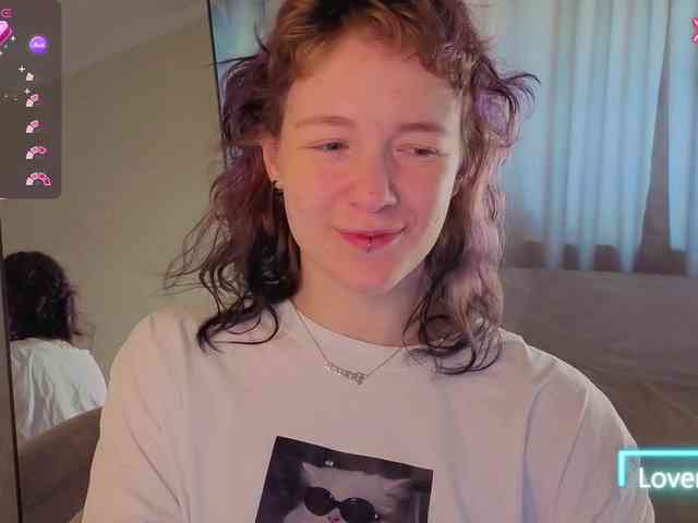 Ricki-Bloom webcam