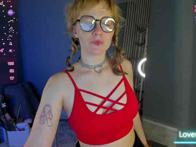 Ricki-Bloom webcam