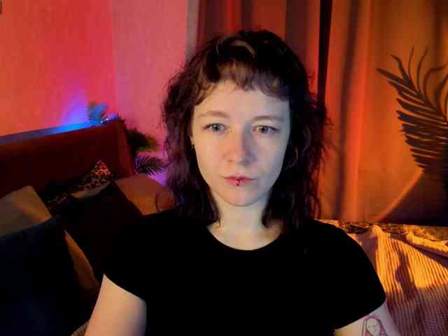 Ricki-Bloom webcam