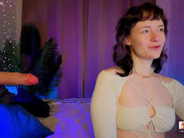 Ricki-Bloom webcam