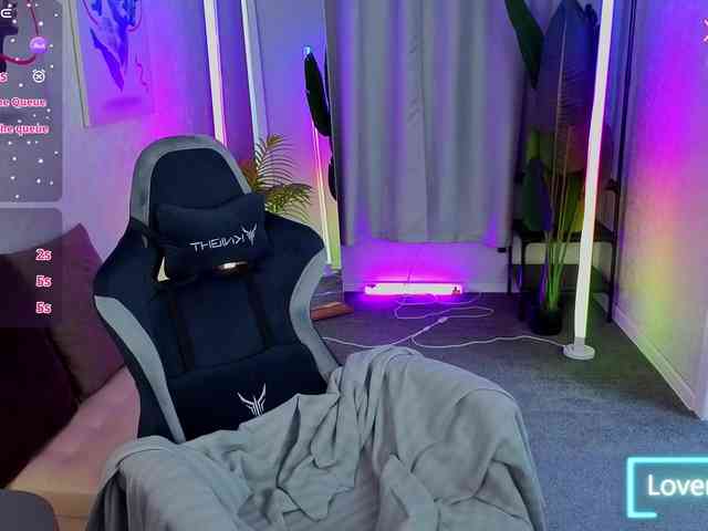 Ricki-Bloom webcam
