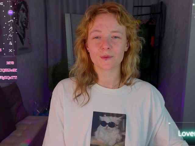 Ricki-Bloom webcam