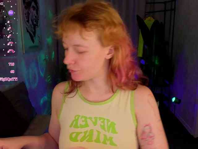 Ricki-Bloom webcam