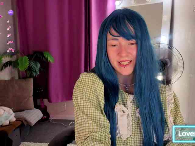 Ricki-Bloom webcam