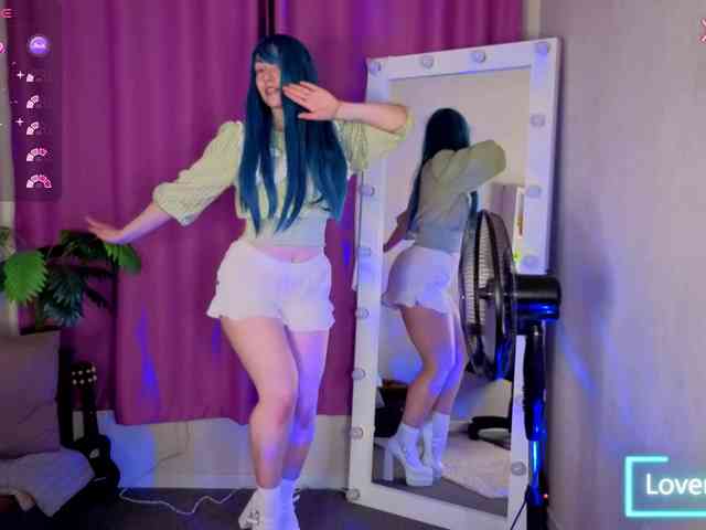 Ricki-Bloom webcam