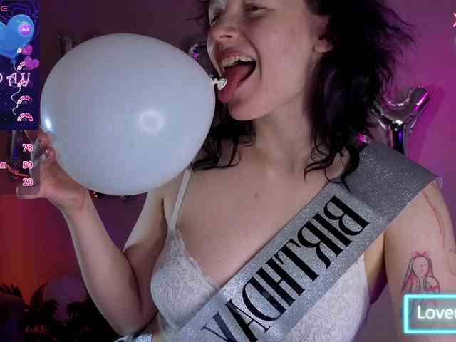 Ricki-Bloom webcam
