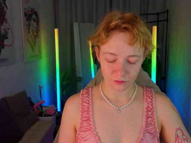 Ricki-Bloom webcam