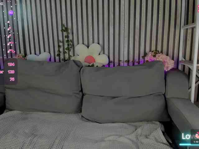 Ricki-Bloom webcam