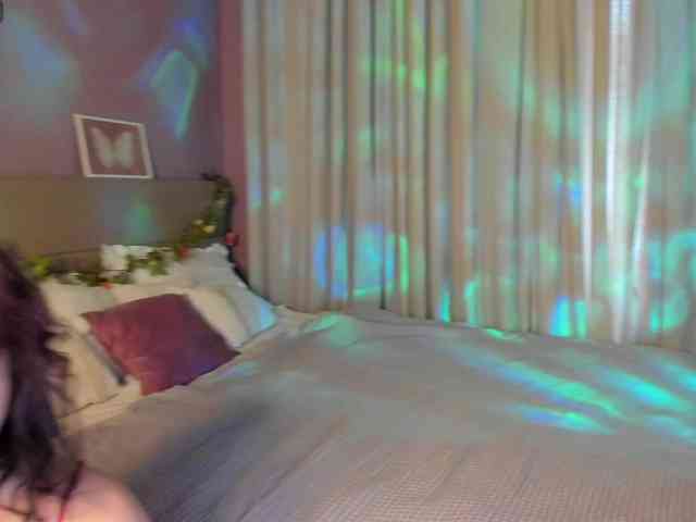 Ricki-Bloom webcam