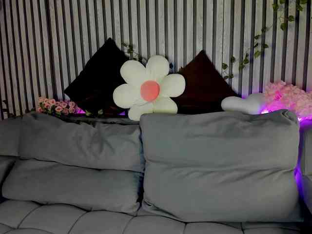 Ricki-Bloom