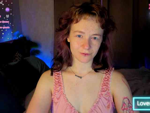 Ricki-Bloom webcam
