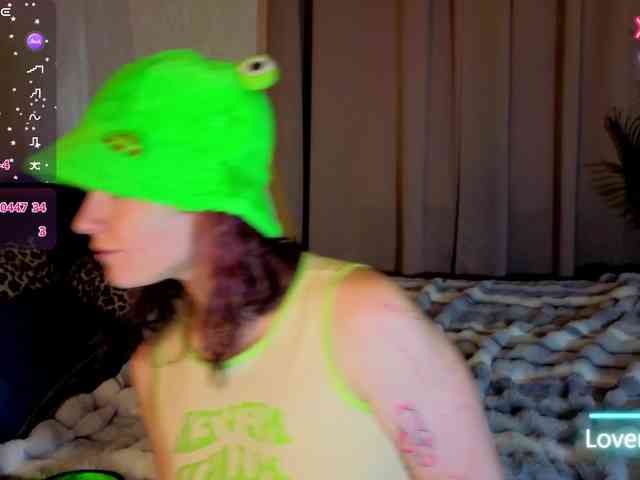 Ricki-Bloom webcam