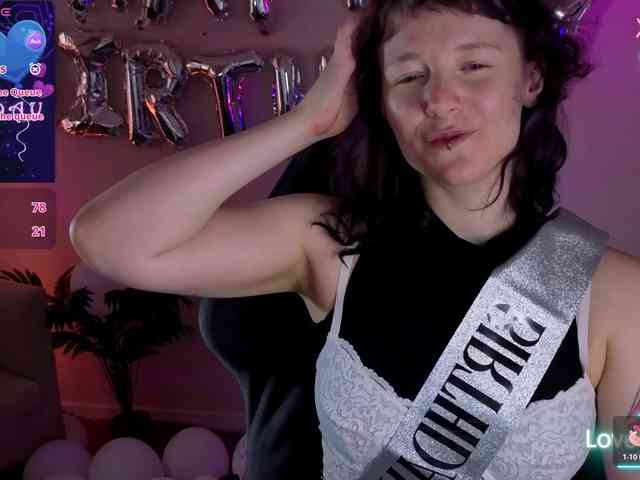 Ricki-Bloom webcam