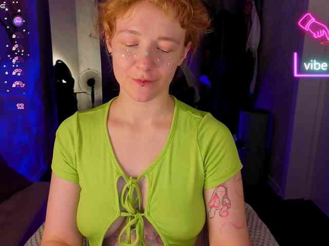 Ricki-Bloom webcam