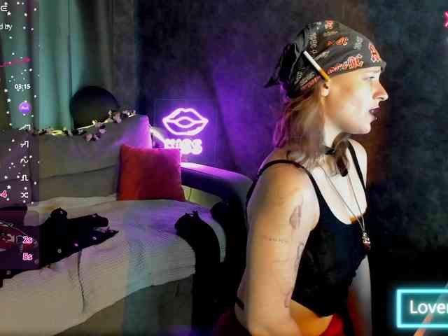 Ricki-Bloom Live Webcam on BongaCams