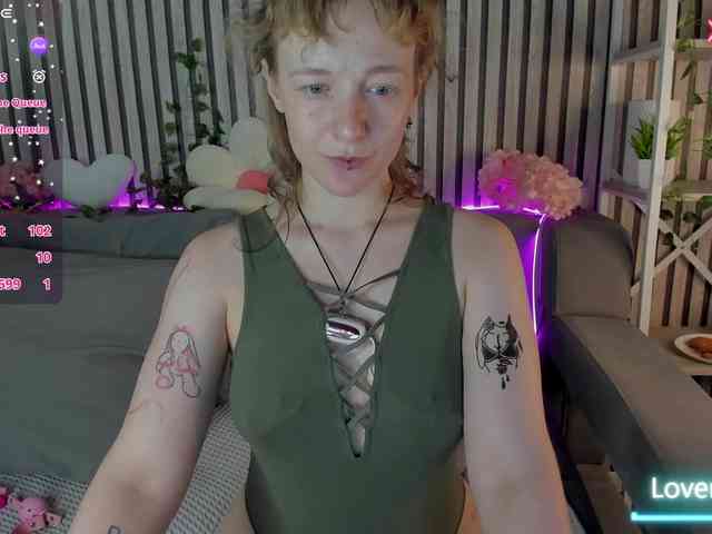 Ricki-Bloom webcam