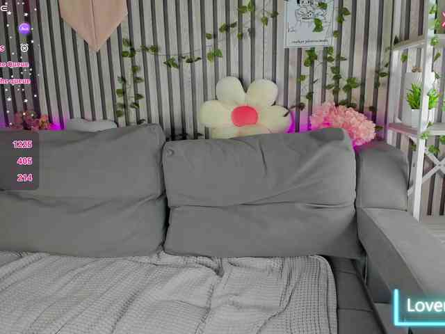 Ricki-Bloom webcam