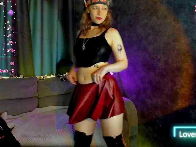 Ricki-Bloom webcam