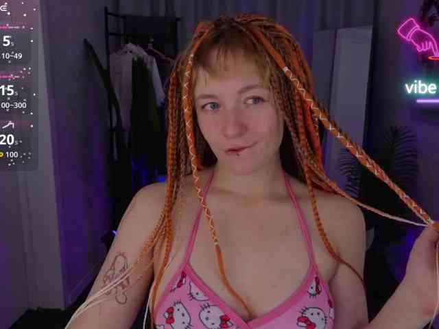 Ricki-Bloom webcam