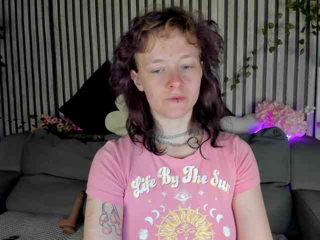 Ricki-Bloom webcam