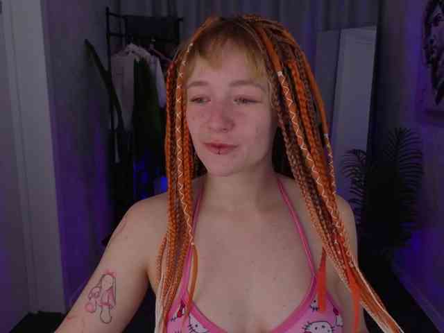 Ricki-Bloom webcam