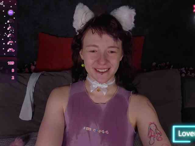 Ricki-Bloom webcam