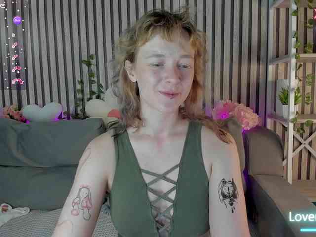 Ricki-Bloom webcam