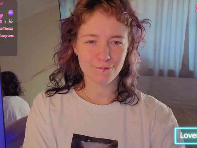Ricki-Bloom webcam