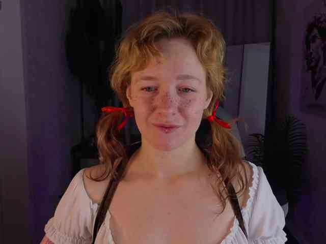 Ricki-Bloom webcam