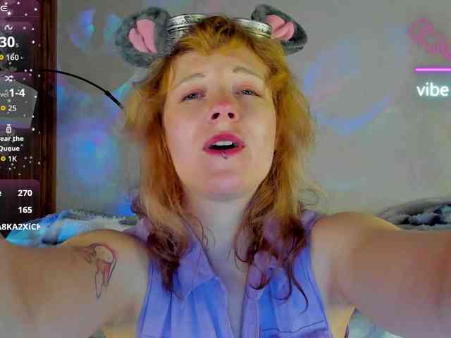 Ricki-Bloom webcam
