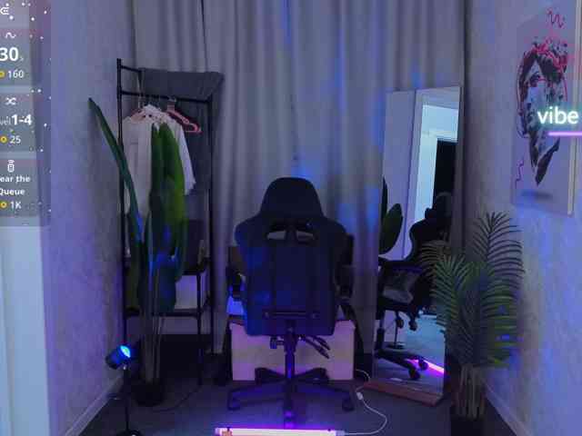 Ricki-Bloom webcam