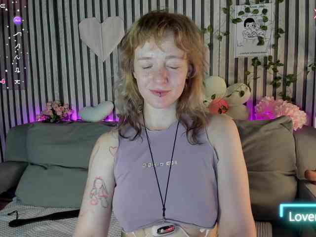 Ricki-Bloom webcam